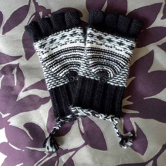 echo fingerless gloves
